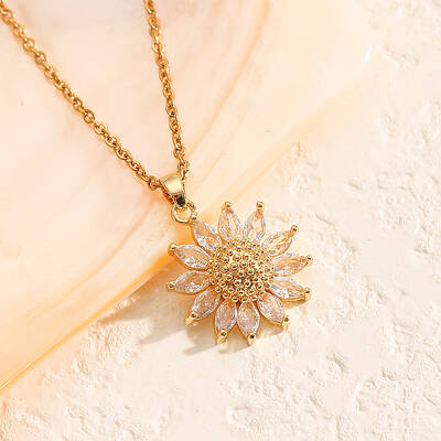 Elegant Brass Clear Cubiz Zirconia Flower Pendant Necklaces