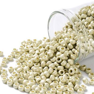 TOHO Round Seed Beads