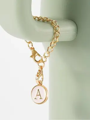 Cute 26 Letter Design Round Shape Charm with Chain for Gift for Men & Women, Trendy Novelty Charm for Bag & Bottle & Phone De...