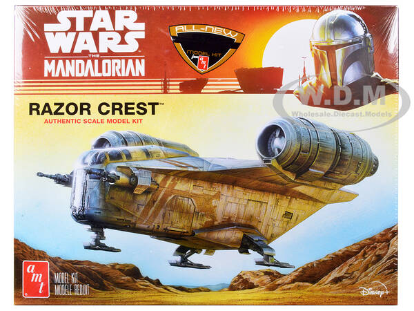 Skill 2 Model Kit Razor Crest Spaceship \