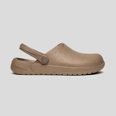 Rodeo Drive - Lightweight Slip-On | Color: TRUFFLE BROWN | Size: 12