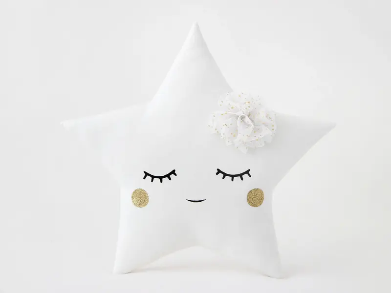 Sleepy Star Pillow (2 colors) with Tulle Flower and Golden Cheeks