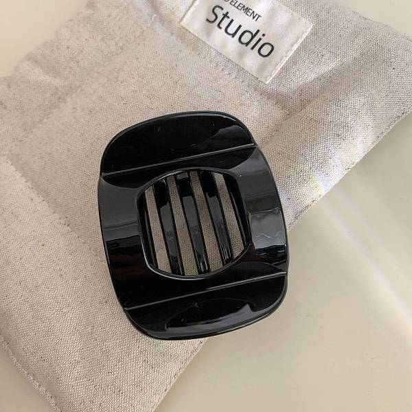 Plastic Claw Hair Clips