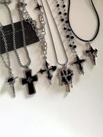 Gothic Fashion Y2K Cross & Heart Pendant Necklace, Fashion Jewelry for Party, Daily Clothing Decor, Trendy All-match & Exquis...