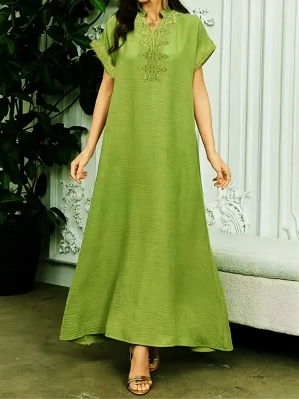 Elegant V Neck Long Dress for Women, Loose-Fitting Woven Fabric, All Season Vintage Style, Slimming & Belly Concealing Design