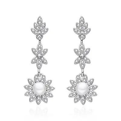 Agato Luxurious Silver Earrings with Zirconia and Pearls AGT-E160PW-P
