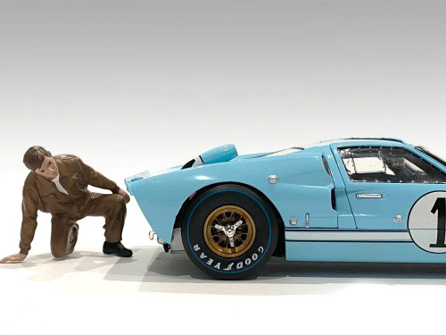 Race Day 1 Figurine IV for 1/18 Scale Models by American Diorama