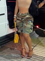 Women's All Over Camo Print Raw Hem Pocket Straight Leg Shorts, Trend Casual Fitted Elastic Waist Shorts for Summer, Fashion ...