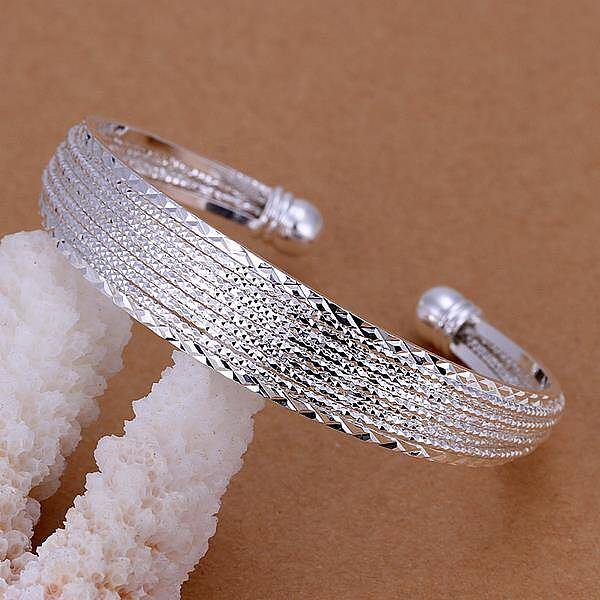 Classical Design Brass Cuff Bangles For Women