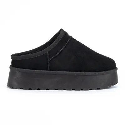 Seraph - Slip-On Winter Booties, Platform Sole & Faux Fur Interior, Ideal for Adding Warmth to Your Outfits